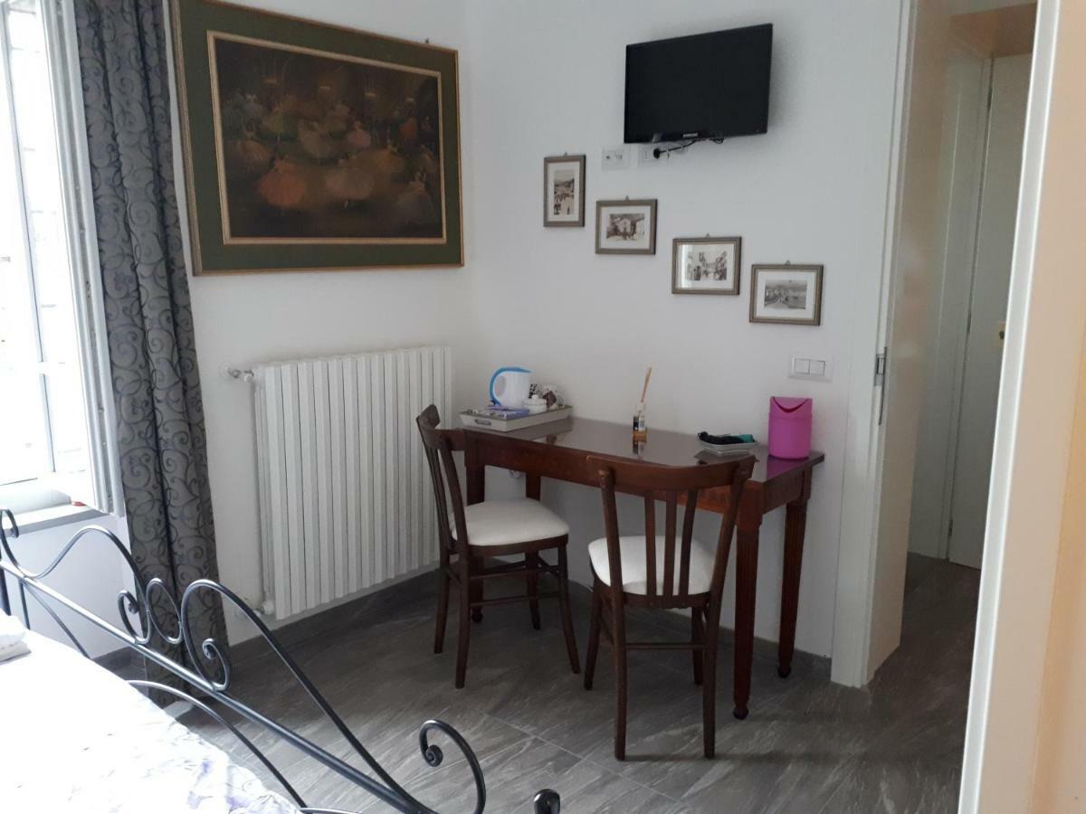 Oro Rosso Rooms Locazione Turistica Arezzo Exterior photo